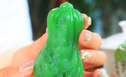 作品：碧玉·百财聚来